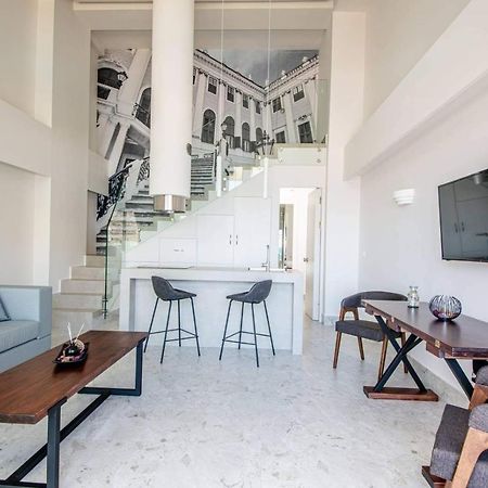 Nama Sea Side Suites Plaka  Luaran gambar