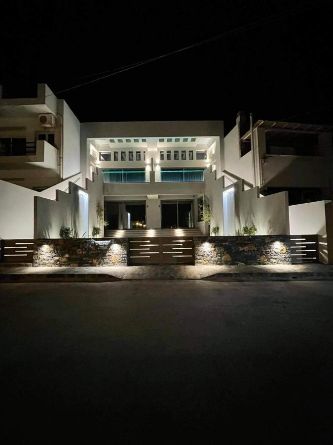 Nama Sea Side Suites Plaka  Luaran gambar