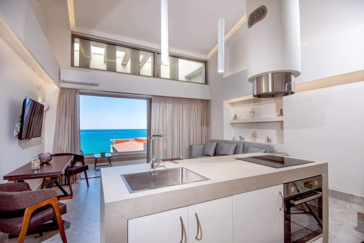 Nama Sea Side Suites Plaka  Luaran gambar