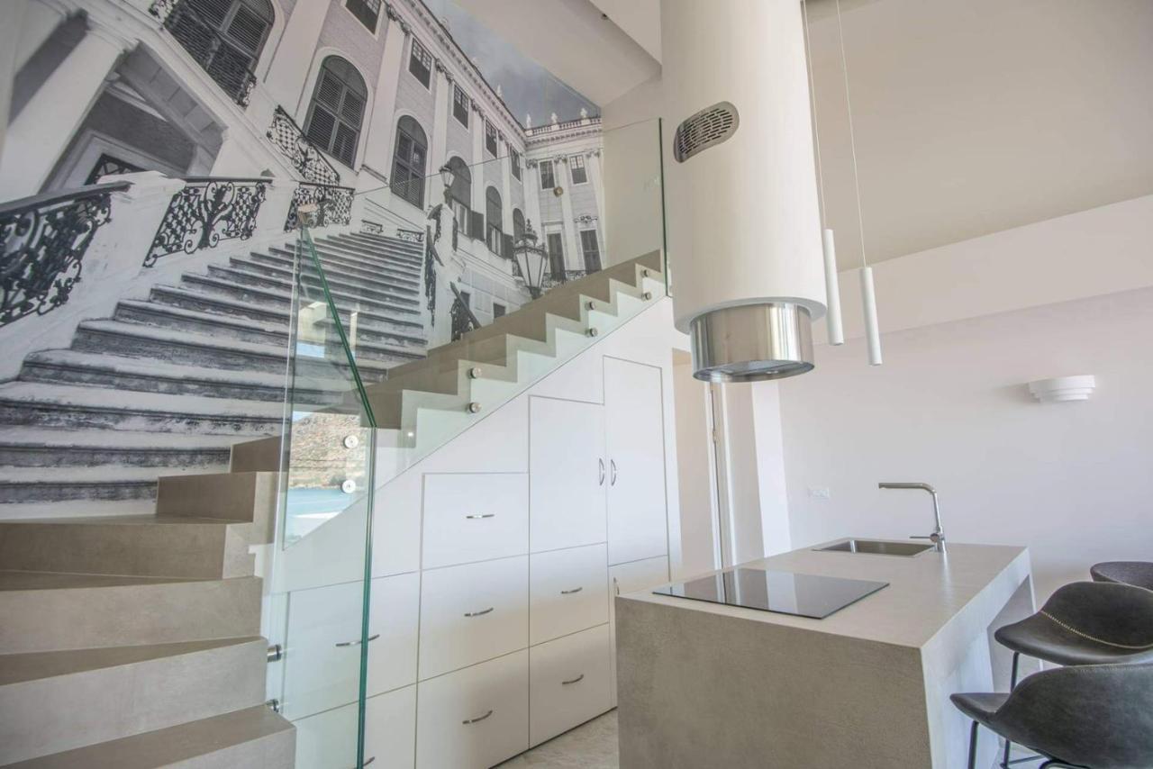 Nama Sea Side Suites Plaka  Luaran gambar